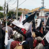 GAIB Demo Kejari Sampang, Tuntut Usut Tuntas Kasus Pajak Rp3,3 Miliar di RSMZ