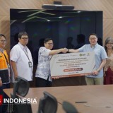 Grup Merdeka Donasi Rp977 Juta untuk Penanganan Banjir dan Longsor Sumatra