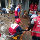 PMI Jember Normalisasi Sumur Warga Terdampak Banjir di Pakusari dan Kaliwates