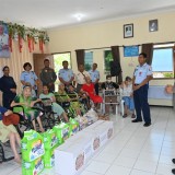 Sambut Natal, Lanud Abd Saleh Gelar Bakti Sosial dan Anjangsana