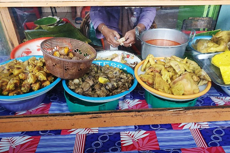 3 Kuliner Legendaris di Kota Solo yang Wajib Dicicipi Saat Libur Nataru