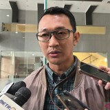 KPK Bawa Tujuh Orang OTT Bupati Bekasi