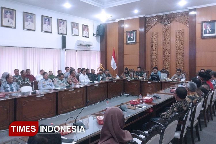 Forkopimda Sidoarjo Putuskan Tembok Pembatas Mutiara City–Regency Dibongkar