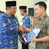 ‎Pj Sekda Banjarnegara Salurkan Dana Sosial Korpri kepada 284 ASN Kategori