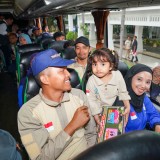 Keberangkatan 55 Transmigran Jatim Menuju Tiga Provinsi, Mimpi Kecil Memperbaiki Ekonomi