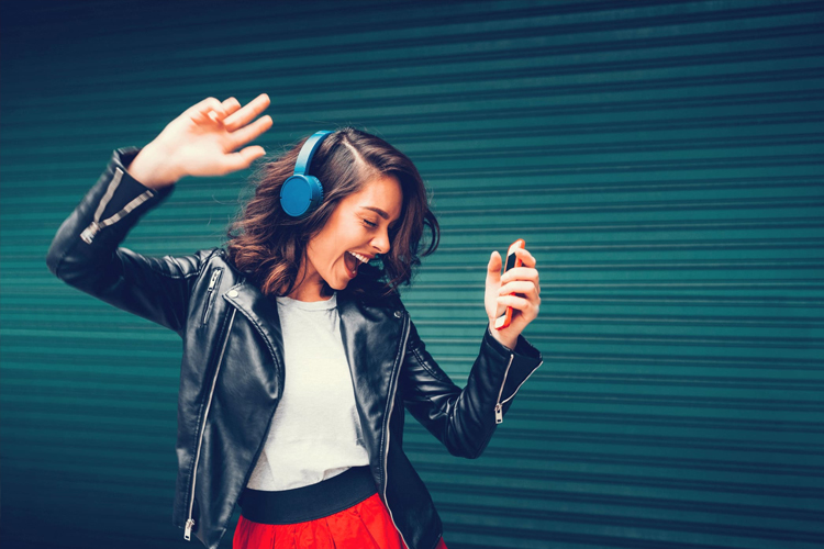 yukislot Lagu Pop Zaman Dulu vs Sekarang Ungkap Perubahan Lirik Semakin Negatif