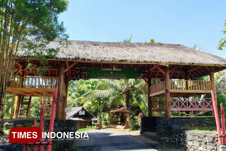 Libur Nataru, Nikmati Wisata Edukasi di Kampung Adat Kuta Ciamis