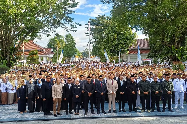 Cianjur Cetak Rekor Pelantikan 7.007 PPPK Paruh Waktu, Hadiah Pengabdian Puluhan Tahun