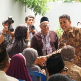 Seribu Warga Probolinggo Periksa Mata, 200 Pasien Katarak Dioperasi Gratis