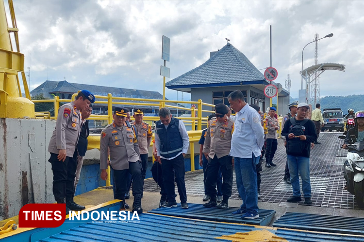 Proses Manifes Penyeberangan Jawa-Bali Diawasi Langsung Kapolresta Banyuwangi