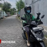 Hari Ibu, Kisah Single Parent Asal Jombang yang Kerja Ojol Demi Pendidikan Anak