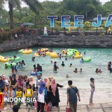 Jadi Primadona Libur Nataru, Tee Jay Water Park Tasikmalaya Dipadati Ribuan Pengunjung