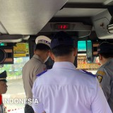 Dishub-Lantas Periksa Kelaikan Kendaraan dan Kesehatan Sopir di Terminal Bondowoso