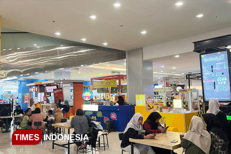 Eat Corner, Spot Nongkrong Baru di Gresik yang Ramah Kantong