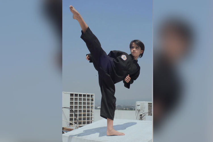 Dari Taekwondo ke Layar Lebar: Enrique Debut Jadi Bintang Utama Film Sayap Garuda