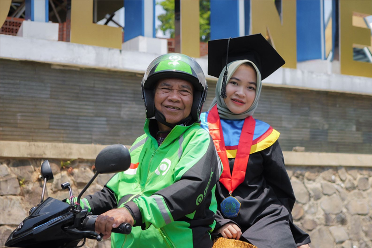 GoTo Merah Putih Perluas Program Beasiswa, Mitra Driver Gojek Kini Ikut Berpeluang