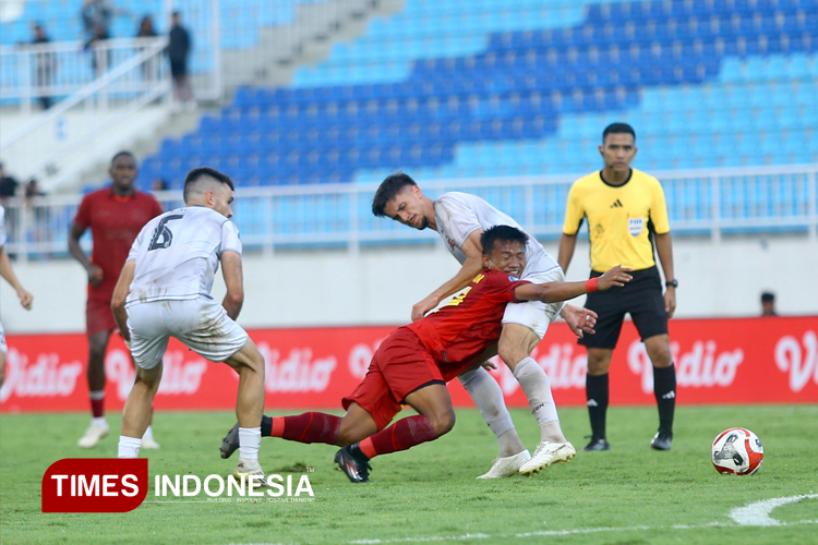 Tahan Imbang Madura United, Arema FC Naik Peringkat