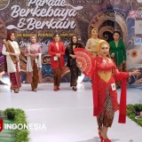 Melihat Keseruan Ibu-Ibu Parade Berkebaya dan Berkain Wastra di Matos