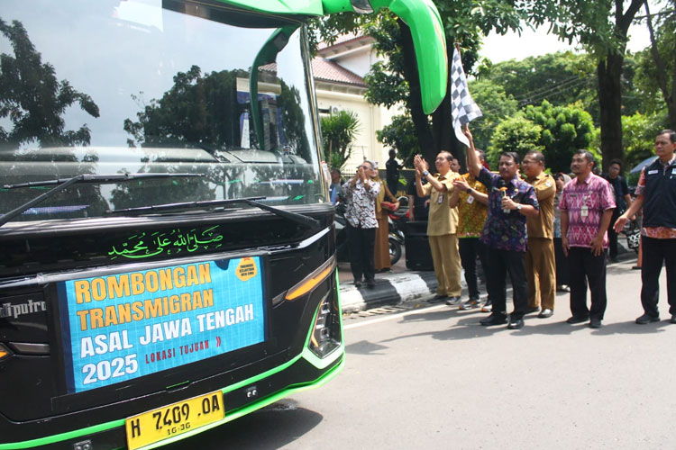 Tak Harus ke Luar Negeri, Transmigrasi Tawarkan Peluang Ekonomi Baru
