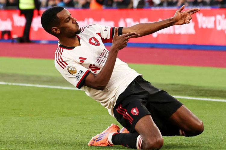 Liverpool Konfirmasi Cedera Parah Alexander Isak, Patah Fibula Usai Duel Kontra Tottenham