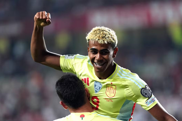 Spanyol Tutup 2025 sebagai Peringkat Satu Dunia FIFA, Indonesia Belum Masuk 100 Besar