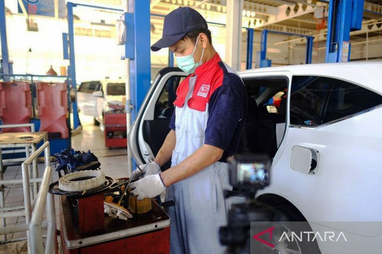 Mudik Nataru Aman: Jurus Jitu Rawat Mobil, Motor, hingga Mobil Tua