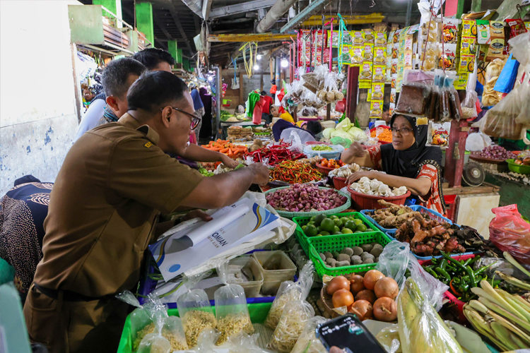 Stok Pangan Aman, Pemkot Surabaya Imbau Warga Bijak Berbelanja Jelang Nataru