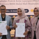 Kuliah Pengembangan Karir Siap Kerja, Bank Muamalat Serahkan Beasiswa di Unira Malang
