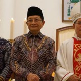 Menag Hadir di Katedral Manado, Teguhkan Pesan Natal tentang Solidaritas dan Kepedulian