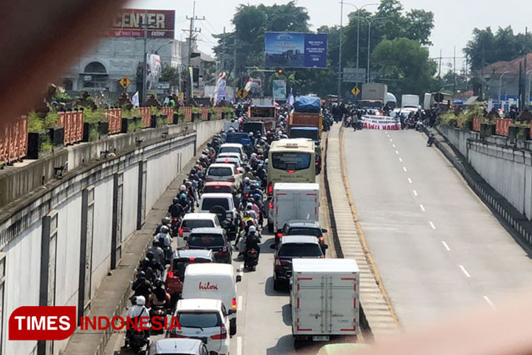 16 Juta Orang Diprediksi Masuk Jatim Selama Libur Nataru, Kadishub Jatim: ​Waspadai Kemacetan di 12 Titik Ini!