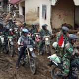 Pemerintah Susuri Wilayah Sulit Akses di Aceh dengan Motor Trail untuk Salurkan Logistik