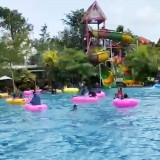 Libur Nataru, Pengunjung Navara Water Park Tembus Ribuan Orang per Hari