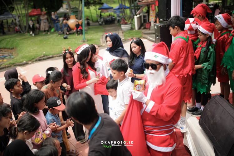 Rayakan Natal 'Santa With Family', Puncak Resort International Tebar Semangat Toleransi dan Harmoni
