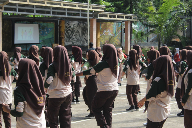 SMPN-2-Bandar-Pacitan-4.jpg