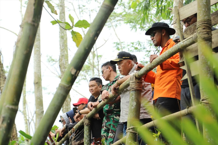Meningkatkan Kesigapan Vertical Rescue Personel Kebencanaan di Coban Srengenge