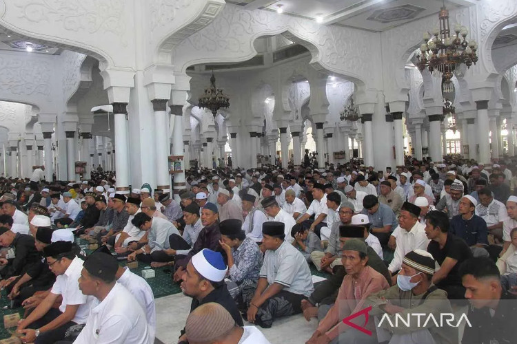 Peringati 21 Tahun Tsunami Aceh, Doa Bersama di Masjid Raya Baiturrahman