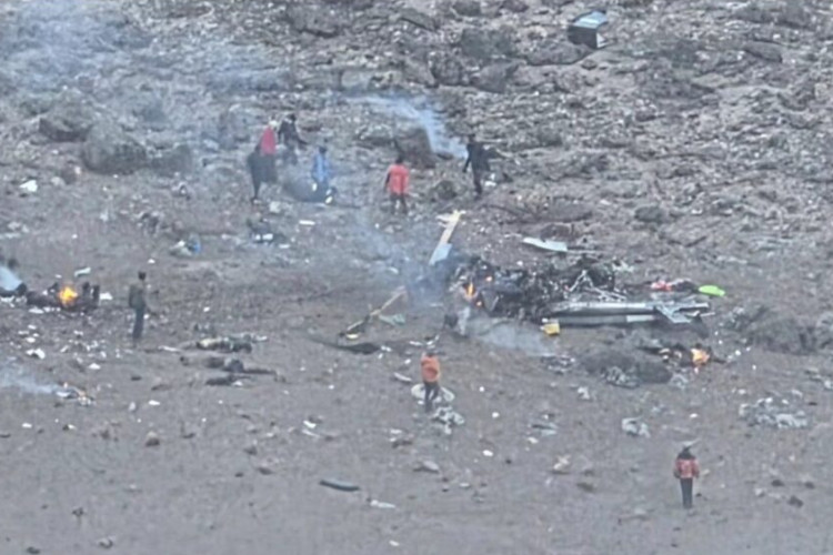 Helikopter Evakuasi Jatuh di Gunung Kilimanjaro, Lima Orang Tewas