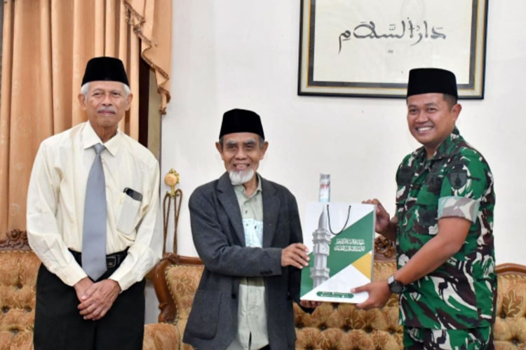 Dandim Ponorogo Silaturahmi ke Pondok Modern Darussalam Gontor