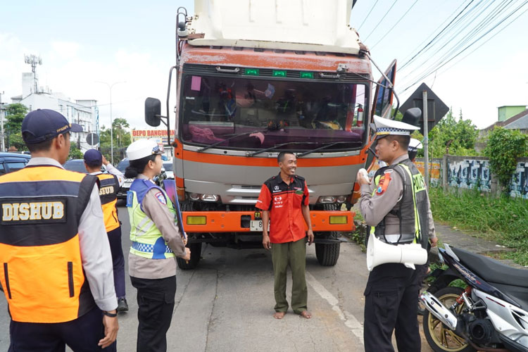 Antisipasi Lonjakan Liburan, Polres Malang Berlakukan Pembatasan Truk Mulai 29 Desember 2025