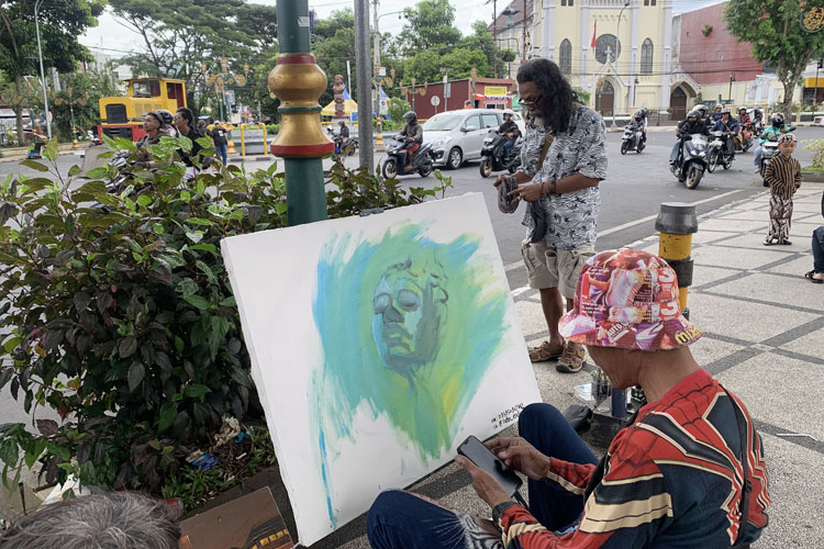 Melukis di Jalan Kayutangan, Cara Seniman Malang Retro Galang Dana Bencana