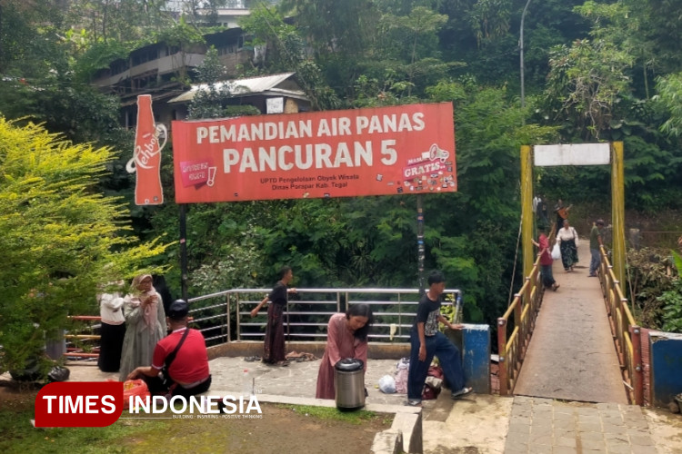Pemandian-Air-Panas-Tegal-2.jpg