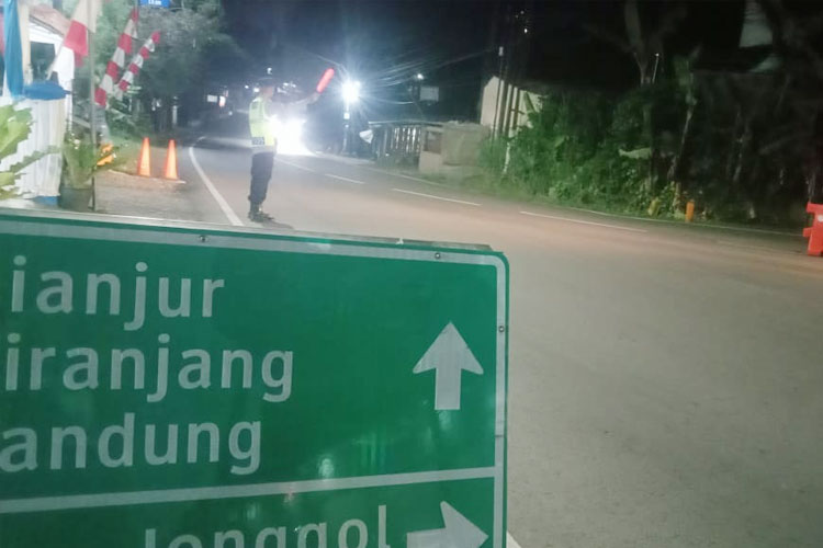 Jelang Tahun Baru, Arus Lalu Lintas di Cianjur Jalur Jonggol-Cikalongkulon Masih Lengang