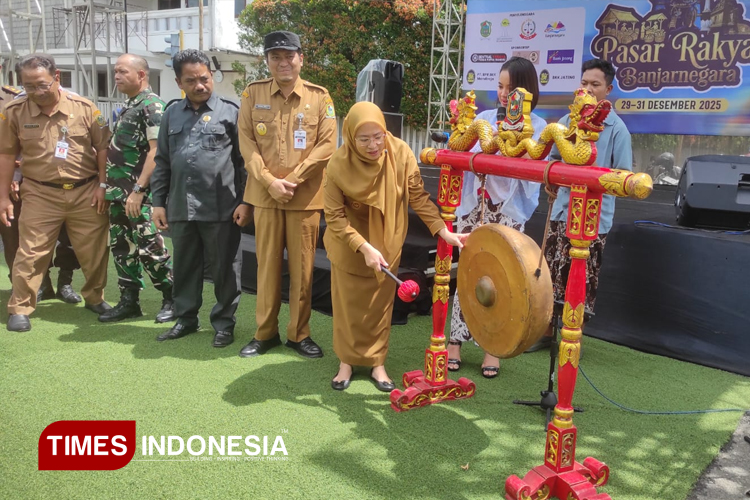 Buka Expo Pasar Rakyat 2025, Bupati: Dongkrak Produk Lokal Banjarnegara