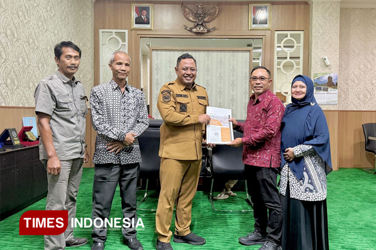 DIGIDETOX-QU: Sinergi Disdikdaya Probolinggo dengan UPNVJT dan UNUJA Kendalikan Kecanduan Gadget Anak