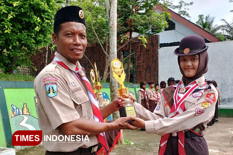 Srikandi SMPN 2 Tulakan Borong Gelar Juara di GELORA PMR 2025 Pacitan