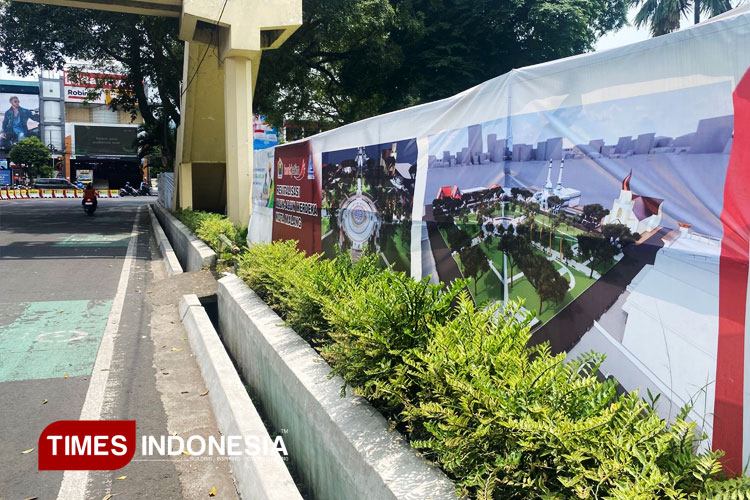 Taman Kota Malang Tetap Terbuka Tanpa Pagar Selama Akhir Tahun