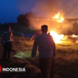 Kepergok Bawa Sapi Curian, Truk di Probolinggo Dibakar Massa
