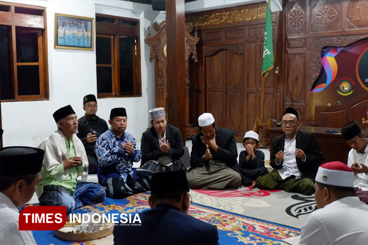 Doa Akhir Tahun 2025 dan Awal Tahun 2026: Bacaan, Makna, dan Penjelasannya