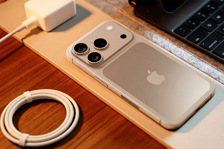 Keluhan Pengguna iPhone 17 Pro: Suara Desis Muncul Saat Diisi Daya