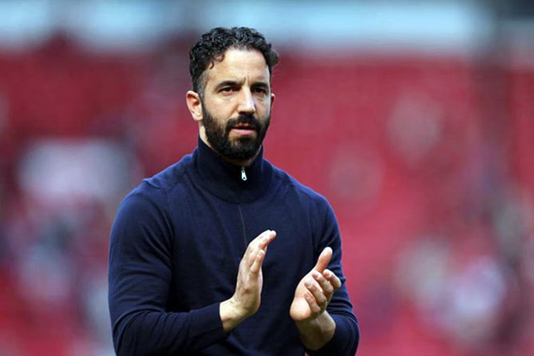 Belanja Rp4 Triliun Tak Menjamin Stabilitas, Ruben Amorim Pilih Tahan Diri di Bursa Transfer MU